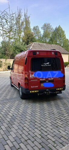 Ford Transit-10