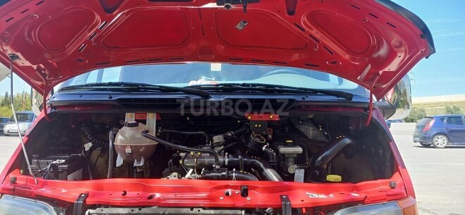 Ford Transit-11