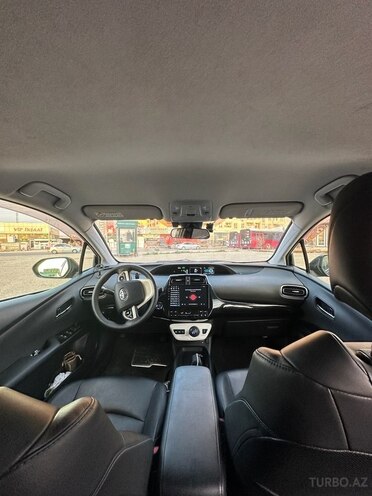 Toyota Prius 2016, 130,000 km - 1.8 l - Bakı