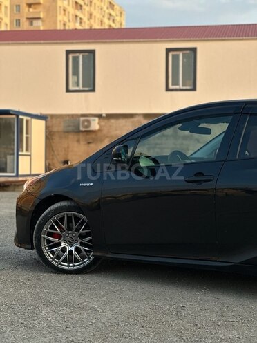 Toyota Prius 2016, 130,000 km - 1.8 l - Bakı