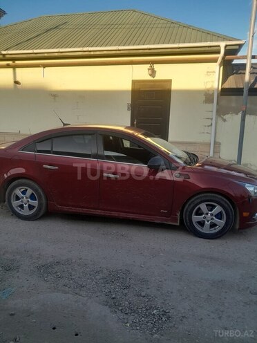 Chevrolet Cruze 2011, 250,000 km - 1.4 l - Qusar