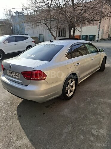 Volkswagen Passat 2011, 256,000 km - 2.5 l - Bakı