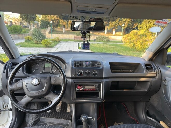 Skoda Praktik 2012, 370,000 km - 1.4 l - Balakən