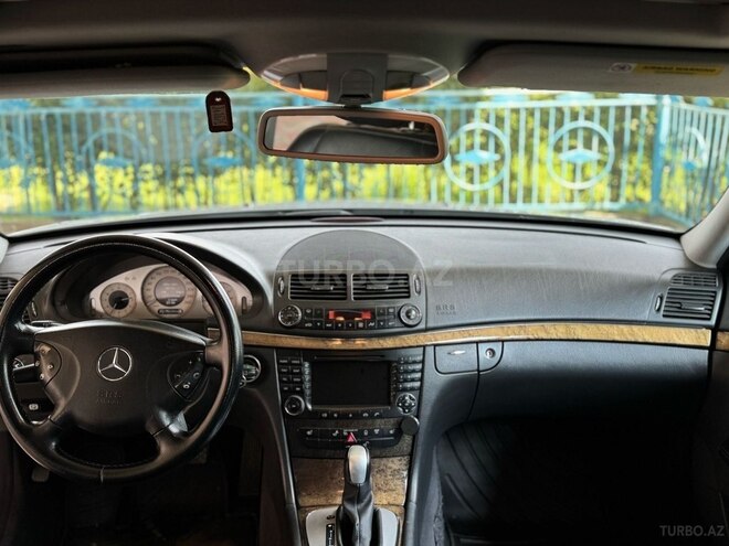 Mercedes E 240 2004, 270,000 km - 2.6 l - Bakı