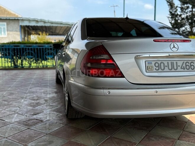 Mercedes E 240 2004, 270,000 km - 2.6 l - Bakı