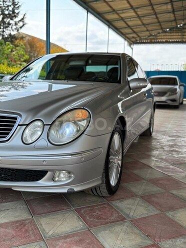 Mercedes E 240 2004, 270,000 km - 2.6 l - Bakı