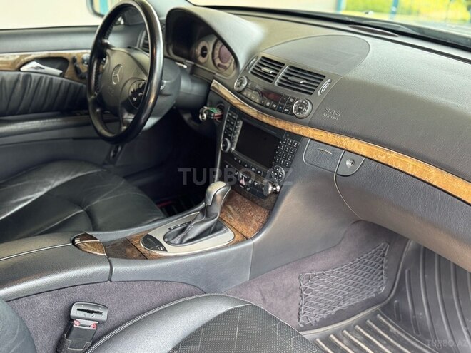 Mercedes E 240 2004, 270,000 km - 2.6 l - Bakı