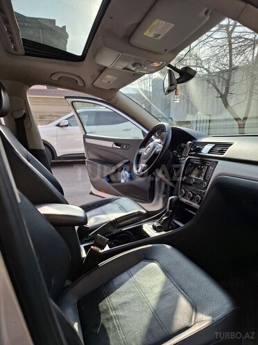 Volkswagen Passat 2011, 256,000 km - 2.5 l - Bakı