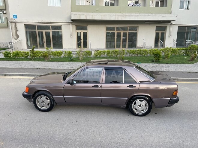 Mercedes 190 1991, 330,259 km - 2.0 л - Bakı