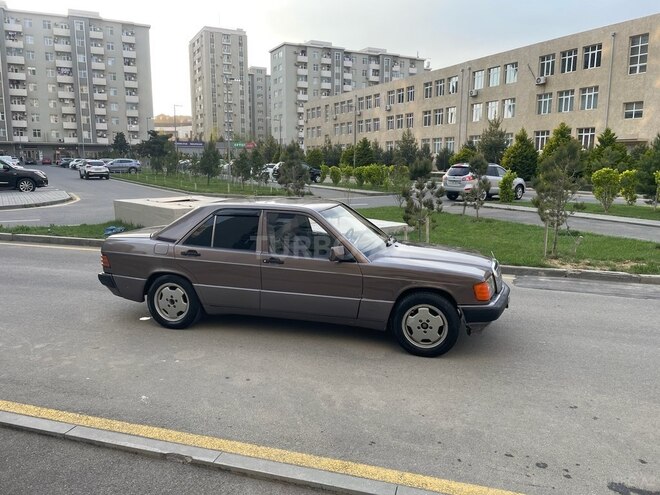 Mercedes 190 1991, 330,259 km - 2.0 л - Bakı