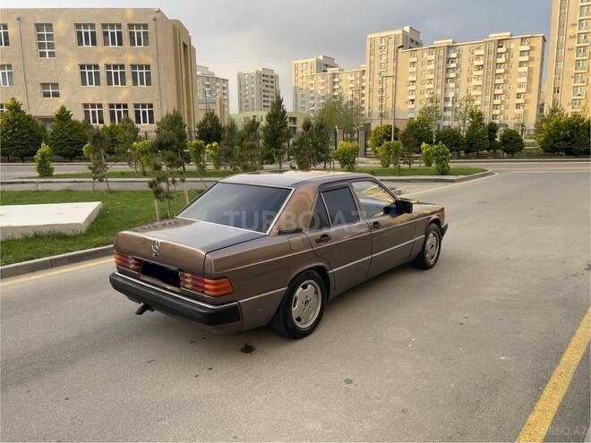 Mercedes 190 1991, 330,259 km - 2.0 л - Bakı