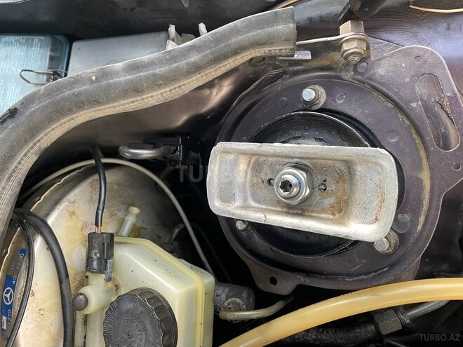 Mercedes 190 1991, 330,259 km - 2.0 л - Bakı
