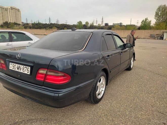 Mercedes E 220 d 2002, 146,600 km - 2.2 л - Bakı