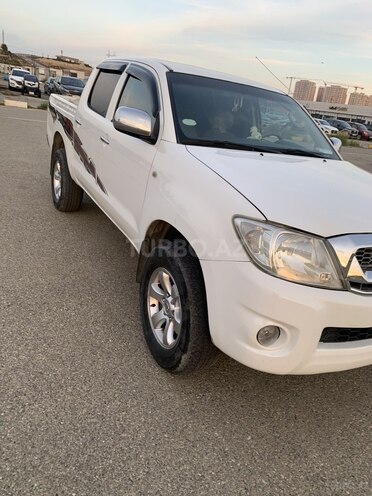 Toyota Hilux 2008, 326,000 km - 2.5 л - Bakı