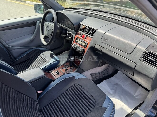 Mercedes C 180 1999, 321,145 km - 1.8 л - Sumqayıt
