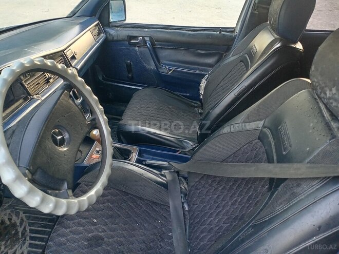 Mercedes 190 1990, 123,568 km - 1.8 l - Xudat