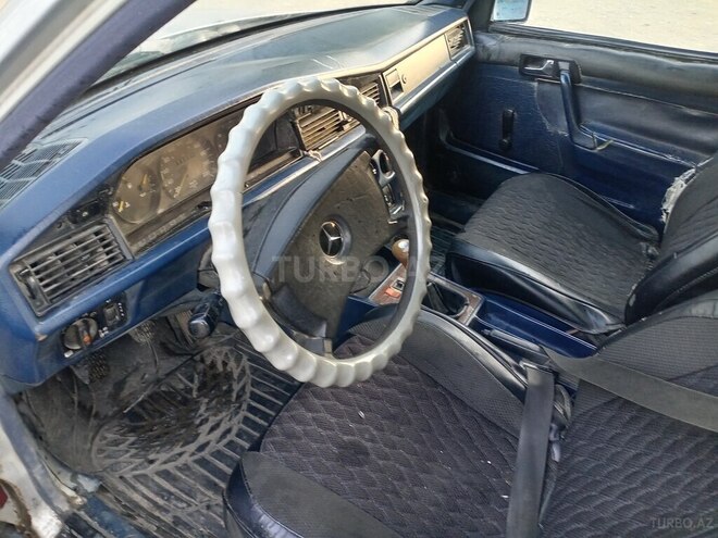 Mercedes 190 1990, 123,568 km - 1.8 l - Xudat