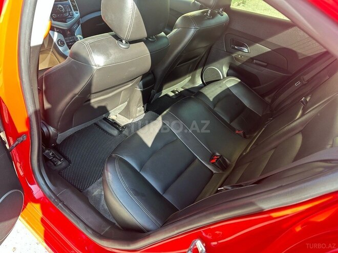 Chevrolet Cruze-15