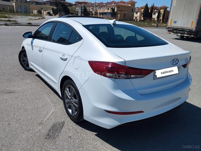 Hyundai Elantra 2017, 95,000 km - 2.0 л - Bakı