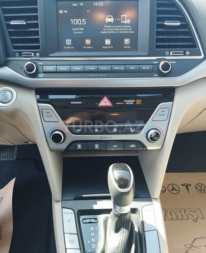 Hyundai Elantra 2017, 95,000 km - 2.0 л - Bakı