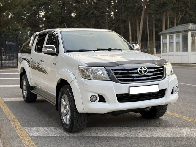 Toyota Hilux 2013, 188,230 km - 2.5 l - Bakı