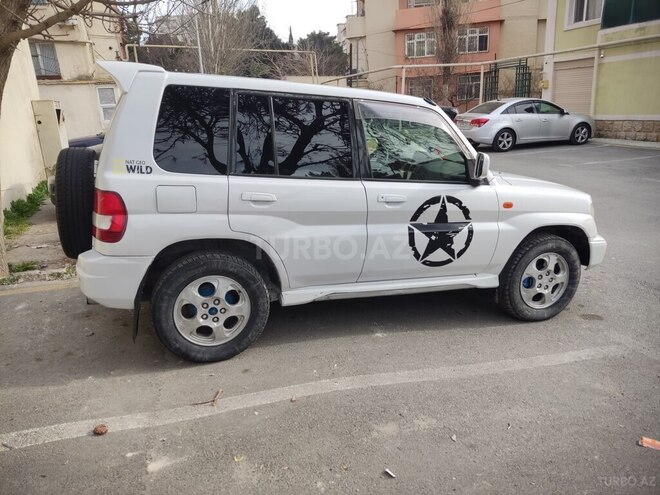 Mitsubishi Pajero io 2000, 248,000 km - 1.8 л - Bakı