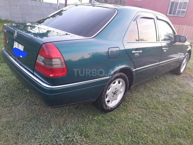 Mercedes E 220 1995, 312,216 km - 2.2 l - Sabirabad