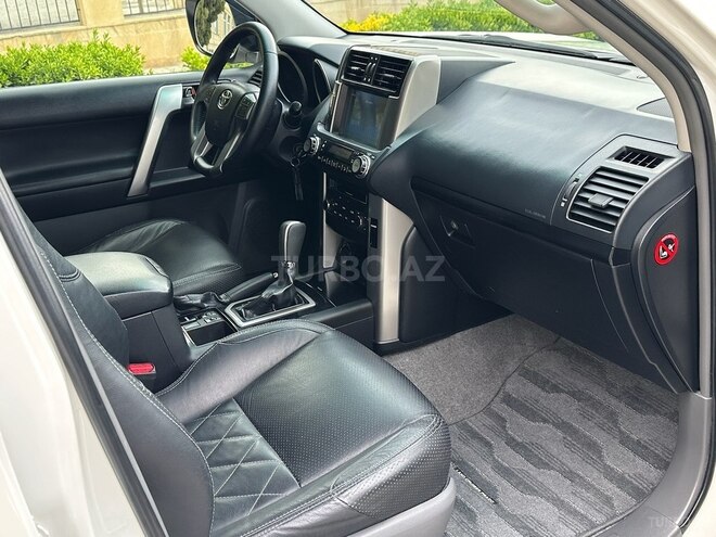 Toyota Land Cruiser Prado 2012, 82,000 km - 2.7 л - Bakı