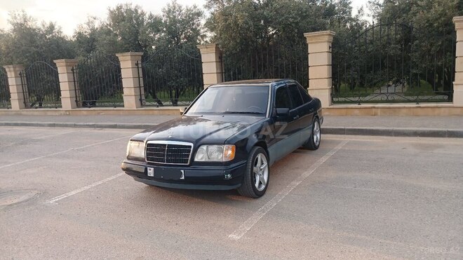 Mercedes E 280 1993, 435,000 km - 2.8 l - Bakı
