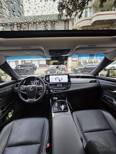 Lexus ES 300h-7