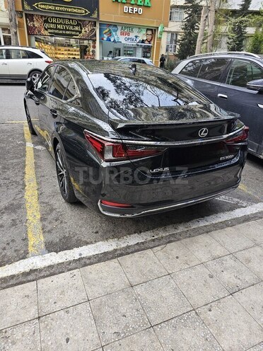 Lexus ES 300h 2023, 21,000 km - 2.5 l - Bakı