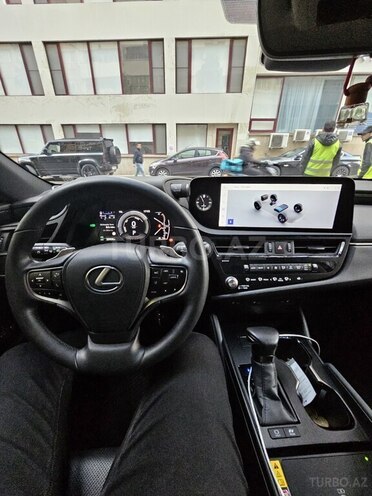 Lexus ES 300h 2023, 21,000 km - 2.5 l - Bakı