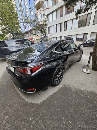 Lexus ES 300h-6