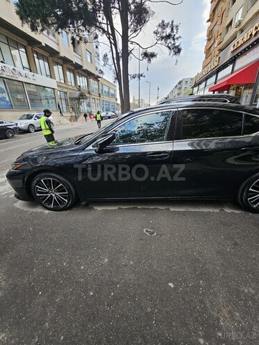 Lexus ES 300h 2023, 21,000 km - 2.5 l - Bakı