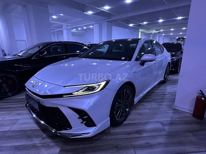 Toyota Camry-3