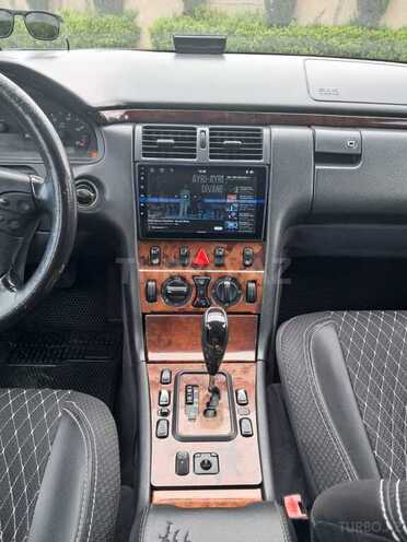 Mercedes E 270 2001, 697,000 km - 2.7 l - Bakı