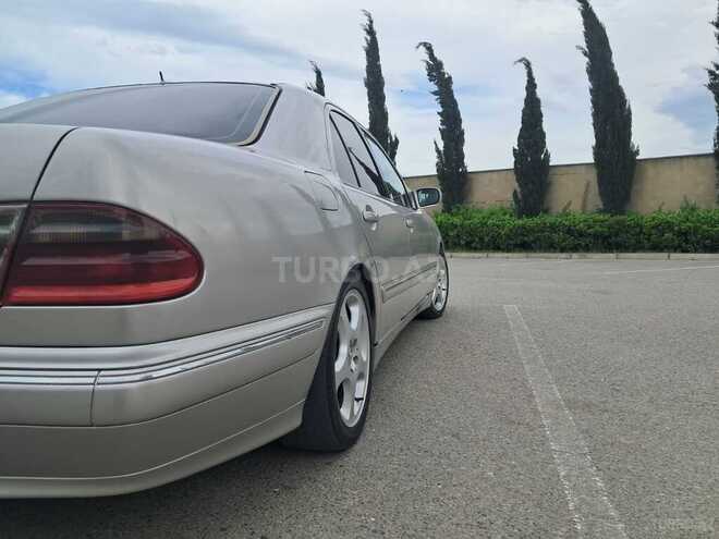 Mercedes E 270 2001, 697,000 km - 2.7 l - Bakı