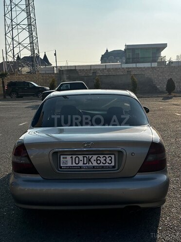 Hyundai Sonata-7
