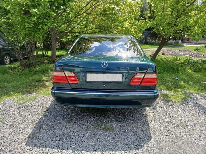 Mercedes E 220 d 2002, 315,000 km - 2.2 l - Ağdam