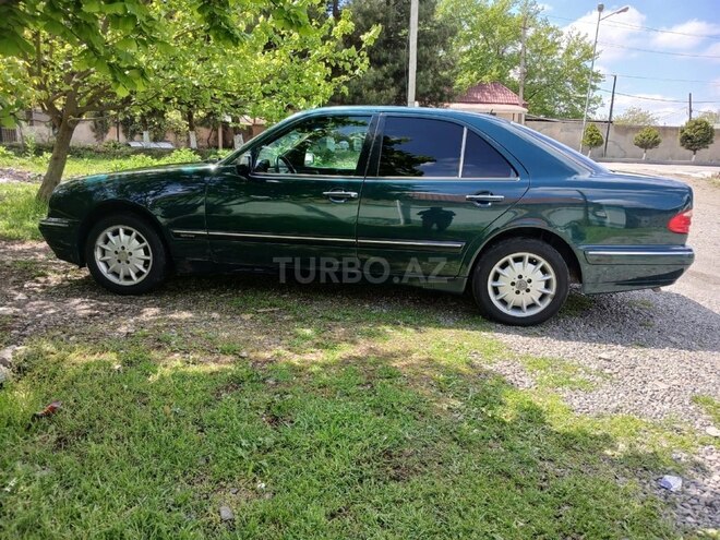 Mercedes E 220 d 2002, 315,000 km - 2.2 l - Ağdam