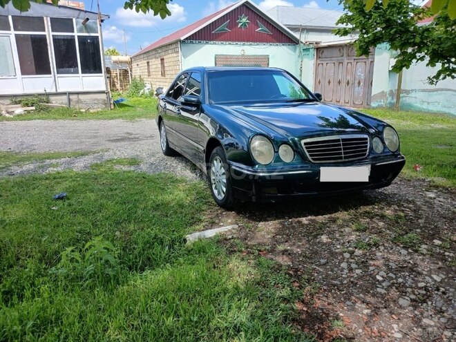 Mercedes E 220 d 2002, 315,000 km - 2.2 l - Ağdam