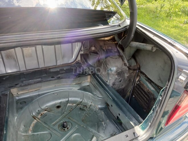Mercedes E 220 d 2002, 315,000 km - 2.2 l - Ağdam