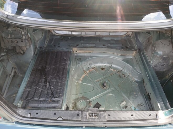 Mercedes E 220 d 2002, 315,000 km - 2.2 l - Ağdam