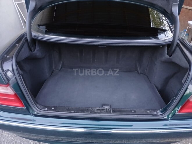 Mercedes E 220 d 2002, 315,000 km - 2.2 l - Ağdam