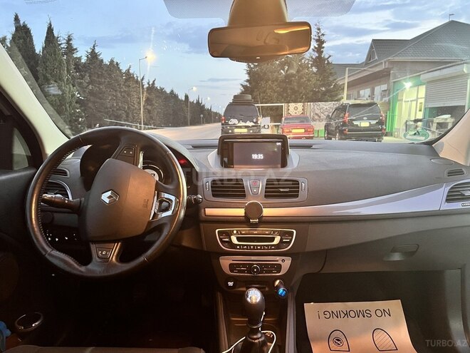 Renault Megane-15