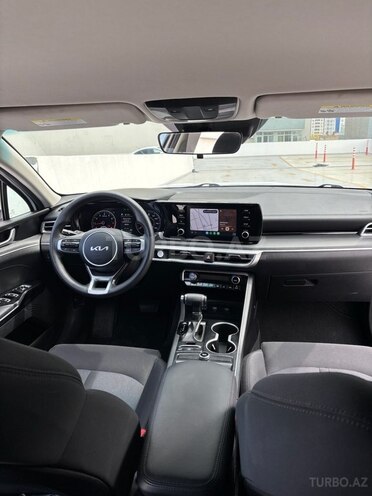 Kia K5-8