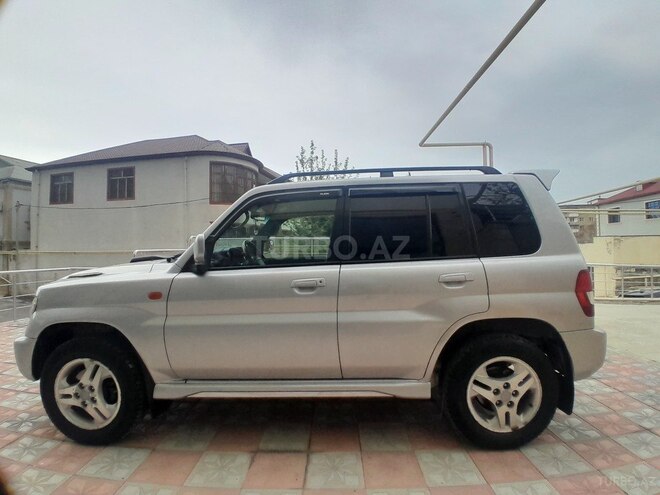 Mitsubishi Pajero io 2002, 240,000 km - 2.0 l - Bakı
