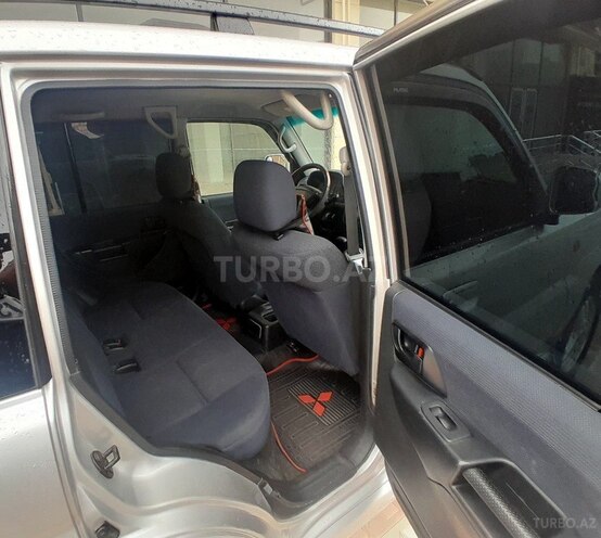 Mitsubishi Pajero io 2002, 240,000 km - 2.0 l - Bakı