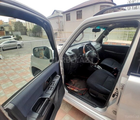 Mitsubishi Pajero io 2002, 240,000 km - 2.0 l - Bakı
