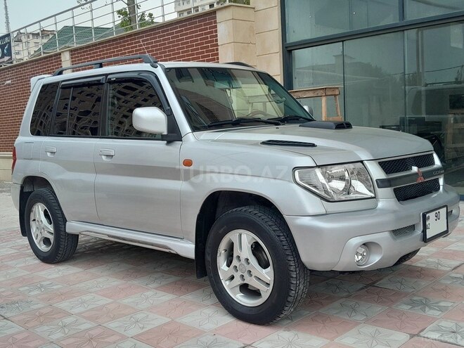 Mitsubishi Pajero io 2002, 240,000 km - 2.0 l - Bakı